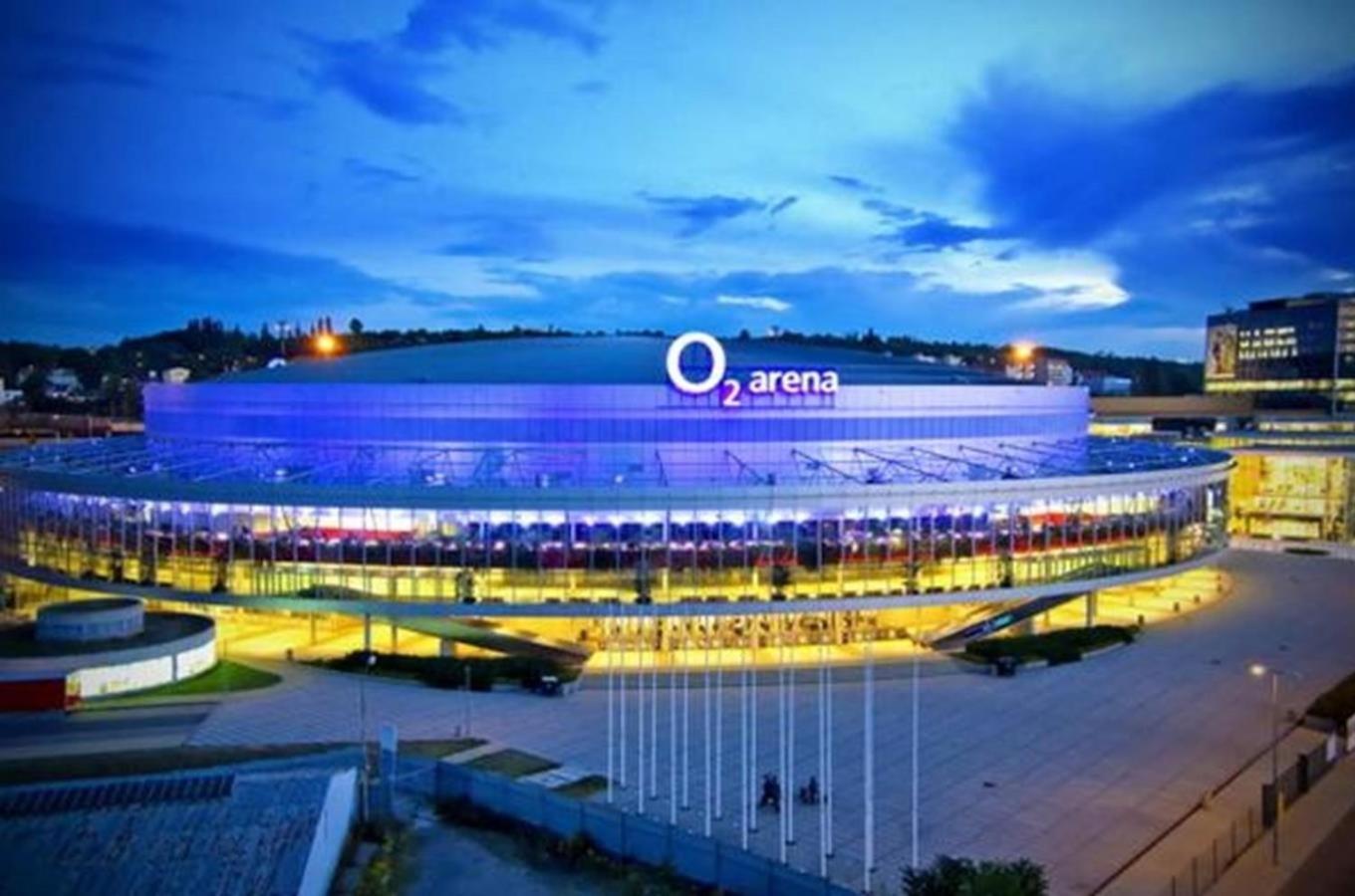 Apartment Ceskomoravska - O2 Arena Praha Bagian luar foto